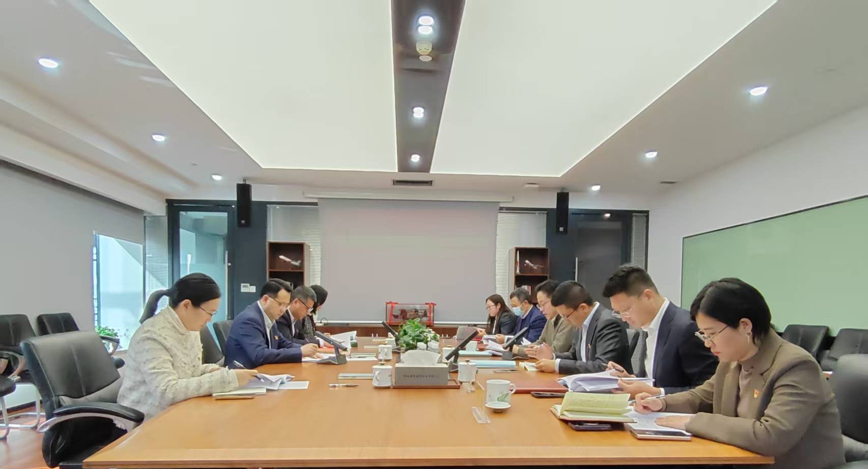 浙江金控黨委指導(dǎo)下屬單位2024年度民主生活會(huì)3.jpg 浙江金控黨委指導(dǎo)下屬單位2024年度民主生活會(huì)3.jpg